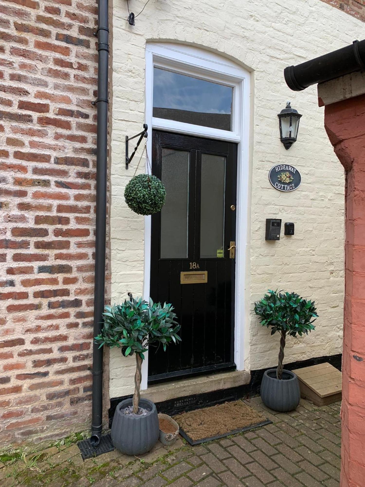 Hideaway With Parking Near The River Severn *